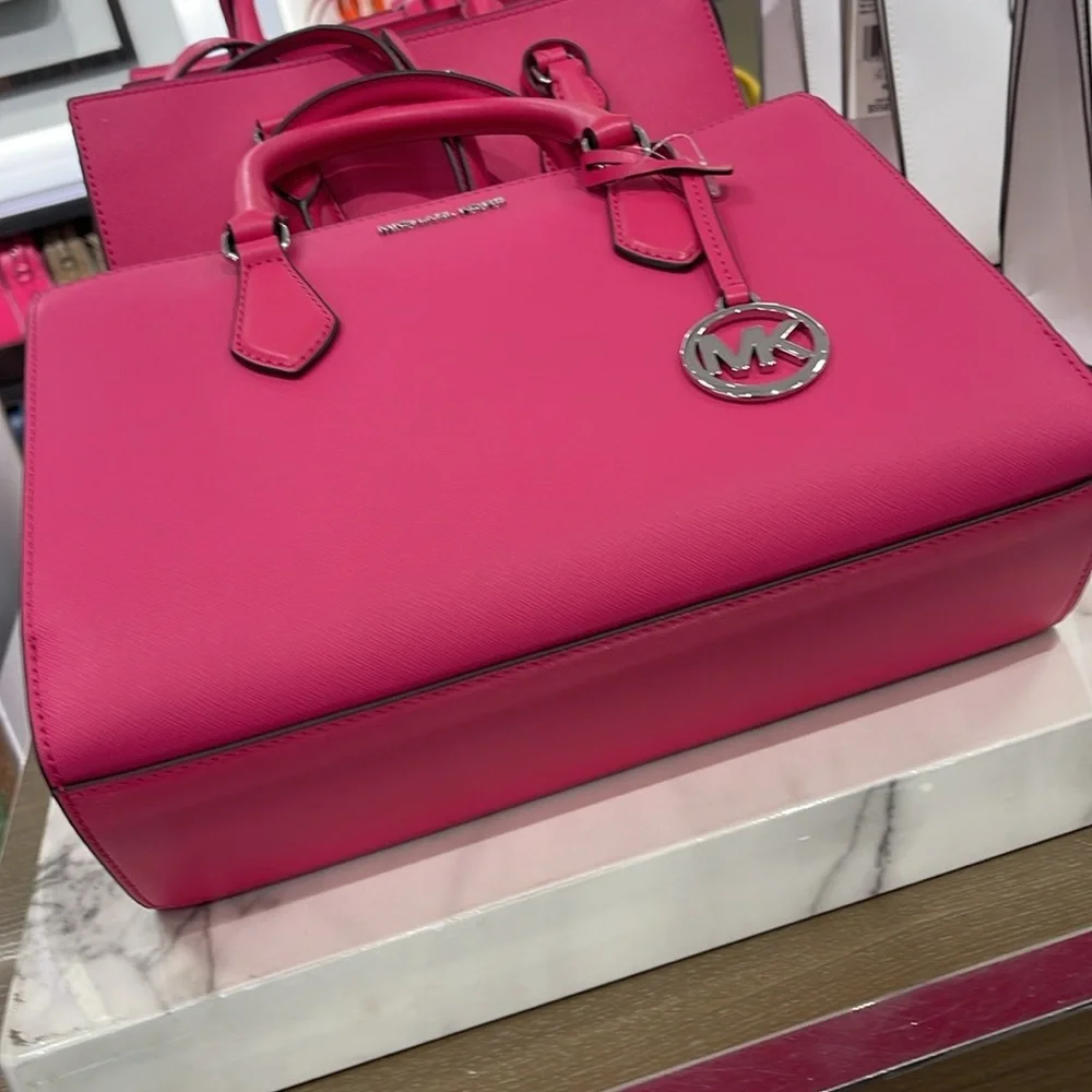 Michaela Kors Sheila Medium Faux Saffiano Leather Satchel
Dragonfruit 
NWT - Picture 16 of 16